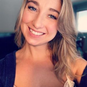 Meet your Posher, Kaleigh